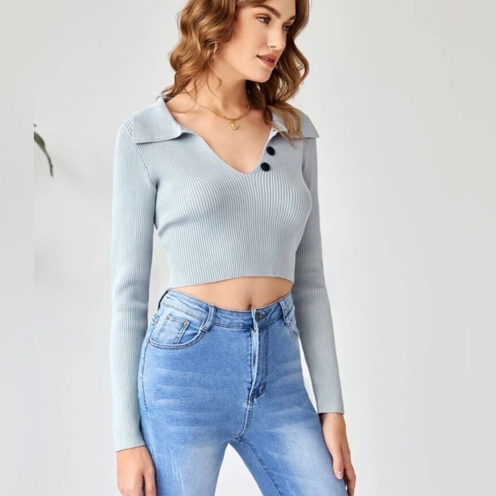 Neutral Gray Ribbed Cropped Sweater